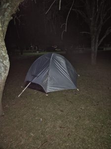 האוהל שלהם לצד בוניטה...